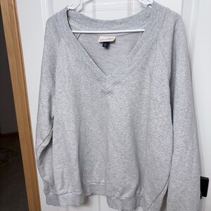 Universal Thread Heather Gray V-Neck Sweater